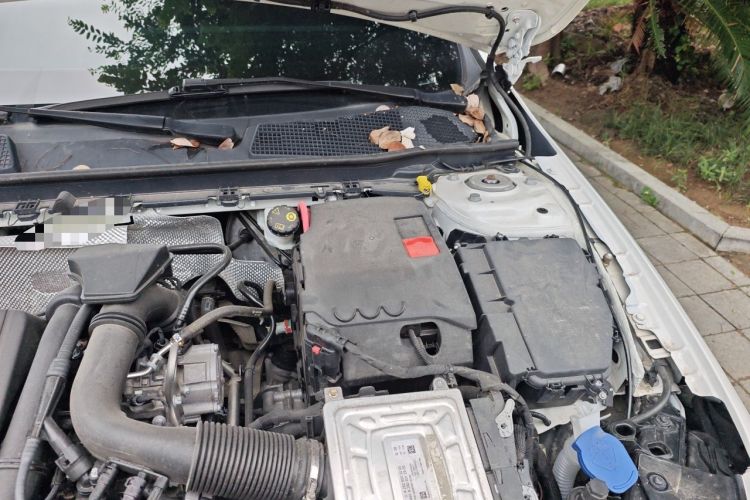 Used Mercedes-Benz A-Class 2021 A 180 L Sport Sedan Engine Bay Left