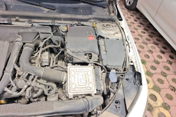 Used Mercedes-Benz A-Class 2021 A 200 L Sport Sedan Fashion Model Engine Bay Left