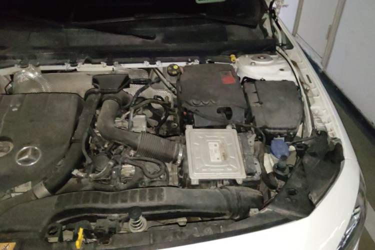 Used Mercedes-Benz A-Class 2021 A 200 L Sport Sedan Fashion Model Engine Bay Left