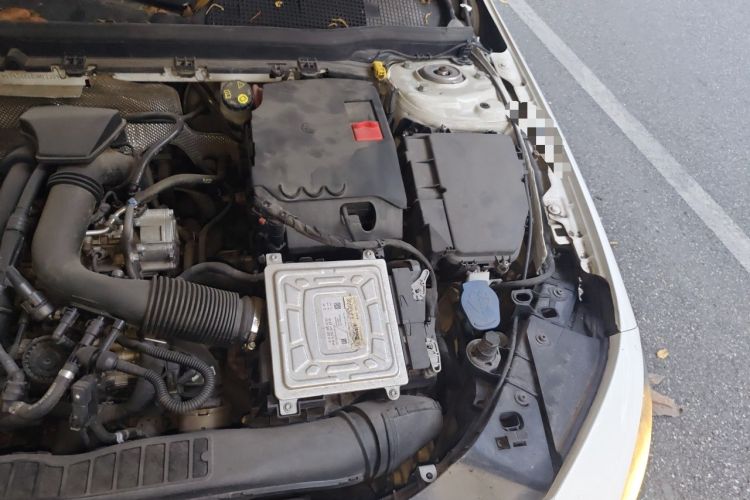 Used Mercedes-Benz A-Class 2021 Restyled A 180 L Sport Sedan Engine Bay Left