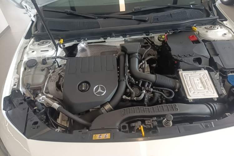 Used Mercedes-Benz A-Class 2021 A 180 L Engine Bay Right