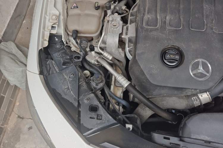 Used Mercedes-Benz A-Class 2021 A 200 L Sport Sedan Fashion Model Engine Bay Right