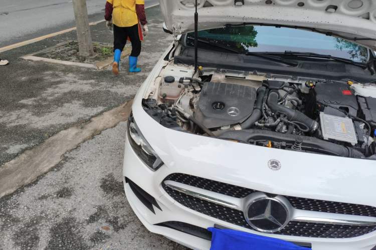 Used Mercedes-Benz A-Class 2021 A 200 L Sport Sedan Fashion Model Engine Bay Right