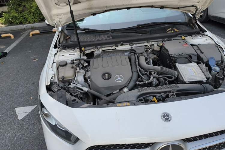 Used Mercedes-Benz A-Class 2021 A 200 L Sport Sedan Fashion Model Engine Bay Right