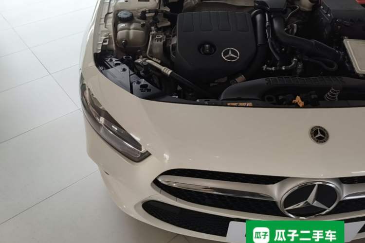 Used Mercedes-Benz A-Class 2021 A 180 L Engine Bay Right