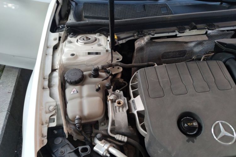Used Mercedes-Benz A-Class 2021 A 200 L Sport Sedan Fashion Model Engine Bay Right