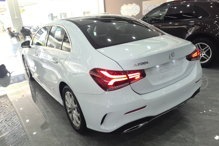 Used Mercedes-Benz A-Class 2021 A 200 L Sport Sedan Fashion Model Exterior 2
