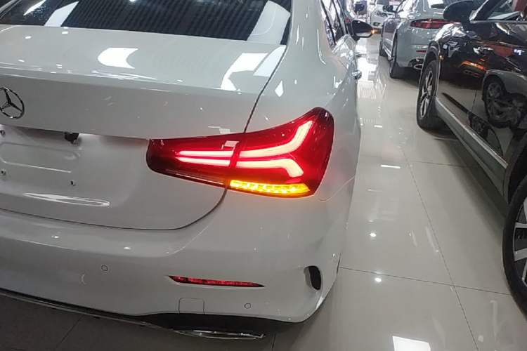 Used Mercedes-Benz A-Class 2021 A 200 L Sport Sedan Fashion Model Exterior 3