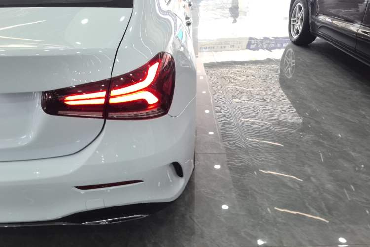 Used Mercedes-Benz A-Class 2021 A 200 L Sport Sedan Fashion Model Exterior 3