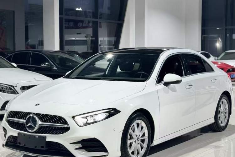 Used Mercedes-Benz A-Class 2021 A 200 L Sport Sedan Fashion Model Exterior 4