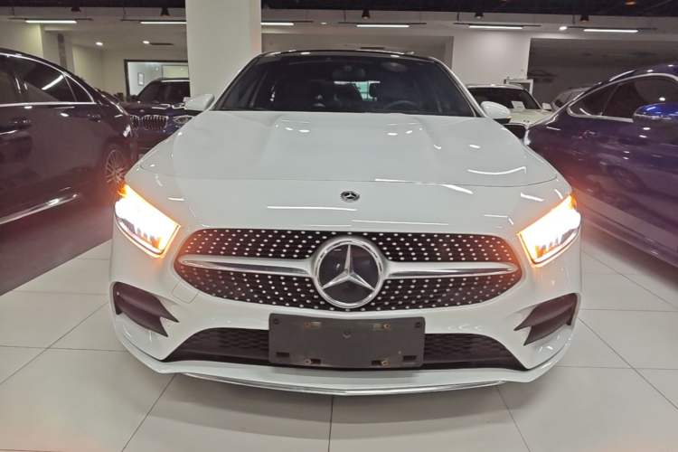 Used Mercedes-Benz A-Class 2021 A 200 L Sport Sedan Fashion Model Front