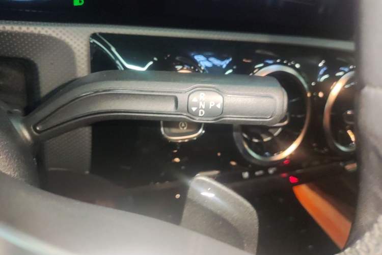 Used Mercedes-Benz A-Class 2021 Restyled A 180 L Sport Sedan Gear Lever