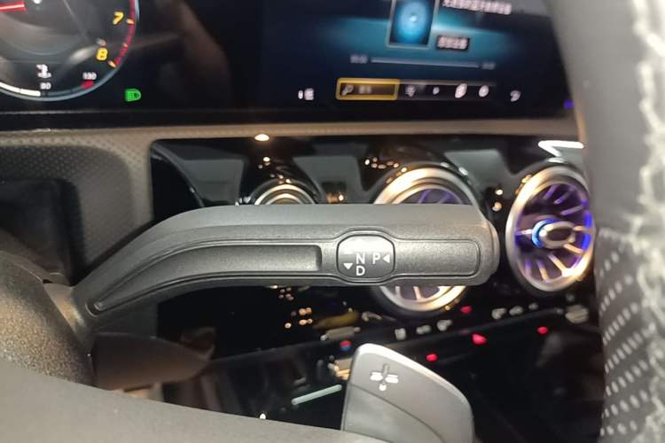 Used Mercedes-Benz A-Class 2021 A 200 L Sport Sedan Fashion Model Gear Lever
