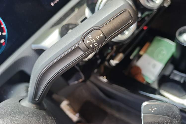 Used Mercedes-Benz A-Class 2021 A 200 L Sport Sedan Fashion Model Gear Lever