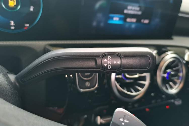 Used Mercedes-Benz A-Class 2021 A 200 L Sport Sedan Fashion Model Gear Lever