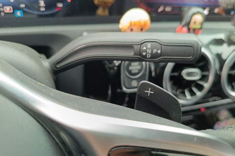 Used Mercedes-Benz A-Class 2021 Restyled A 180 L Sport Sedan Gear Lever