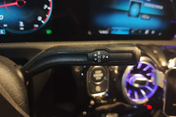 Used Mercedes-Benz A-Class 2021 A 200 L Sport Sedan Fashion Model Gear Lever