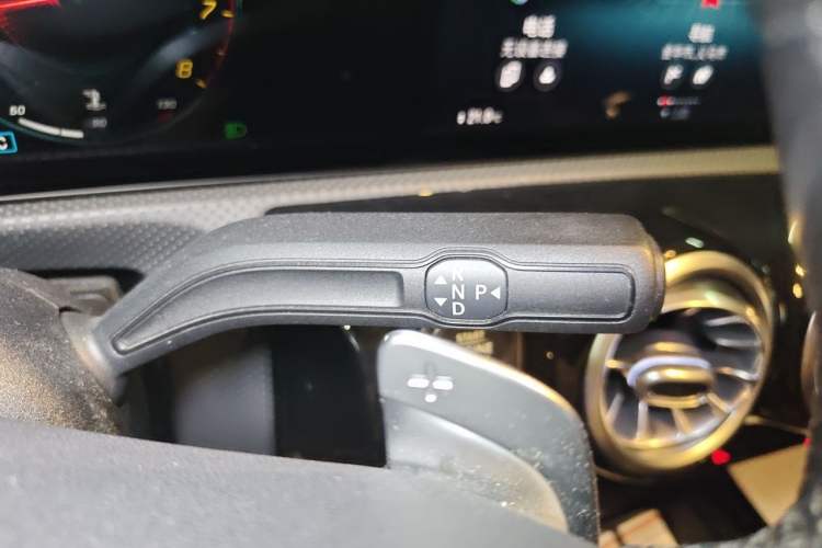 Used Mercedes-Benz A-Class 2021 A 200 L Sport Sedan Fashion Model Gear Lever