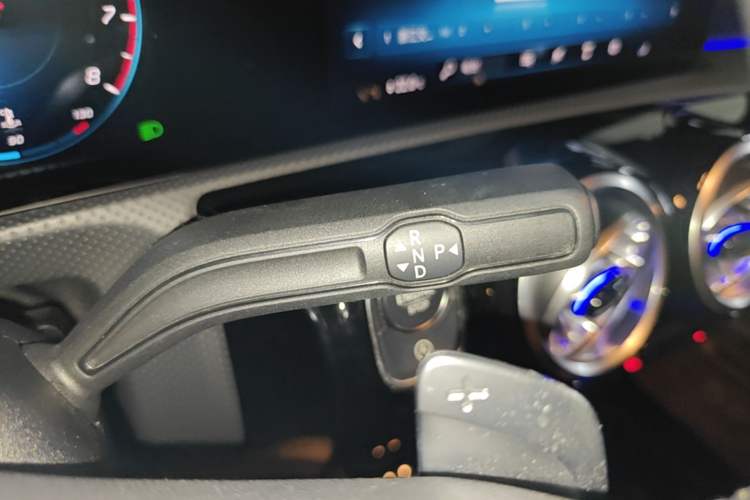 Used Mercedes-Benz A-Class 2021 A 200 L Sport Sedan Fashion Model Gear Lever