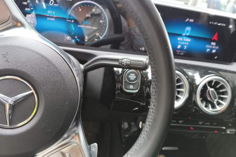 Used Mercedes-Benz A-Class 2021 A 200 L Sport Sedan Fashion Model Gear Lever