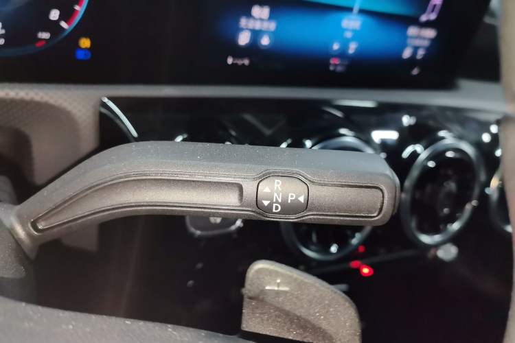 Used Mercedes-Benz A-Class 2021 A 200 Dynamic Edition Gear Lever