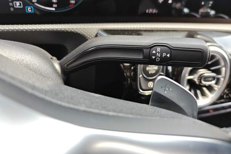 Used Mercedes-Benz A-Class 2021 A 200 L Sport Sedan Fashion Model Gear Lever