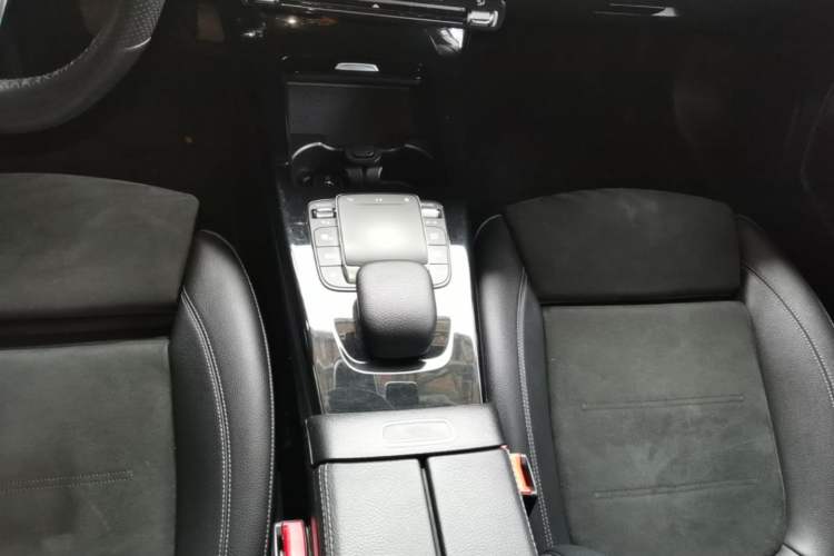 Used Mercedes-Benz A-Class 2021 A 200 L Sport Sedan Fashion Model Gear Lever