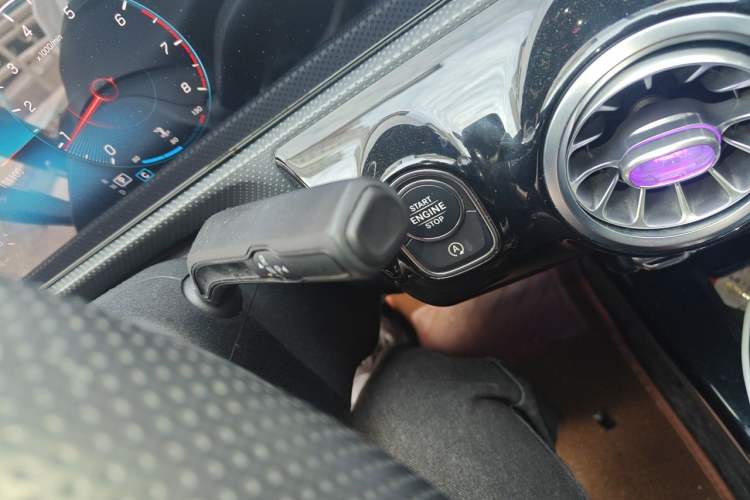 Used Mercedes-Benz A-Class 2021 A 200 L Sport Sedan Fashion Model Gear Lever