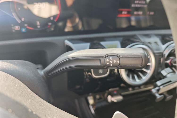 Used Mercedes-Benz A-Class 2021 A 200 L Sport Sedan Fashion Model Gear Lever