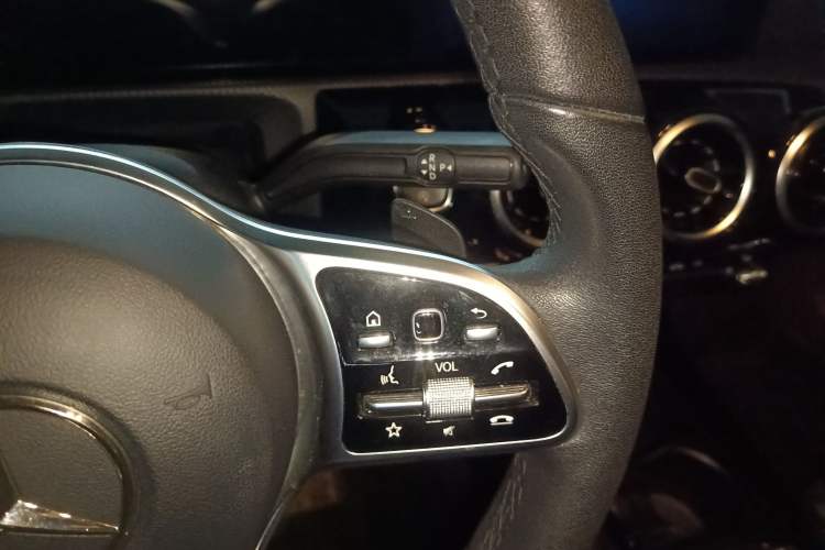 Used Mercedes-Benz A-Class 2021 Restyled A 180 L Sport Sedan Gear Lever