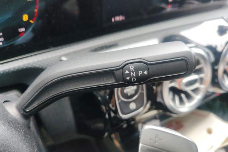 Used Mercedes-Benz A-Class 2021 A 200 L Sport Sedan Fashion Model Gear Lever