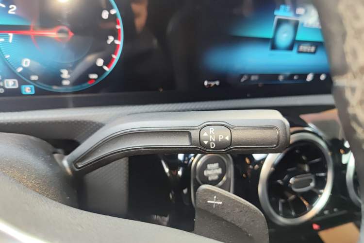 Used Mercedes-Benz A-Class 2021 A 200 Dynamic Edition Gear Lever