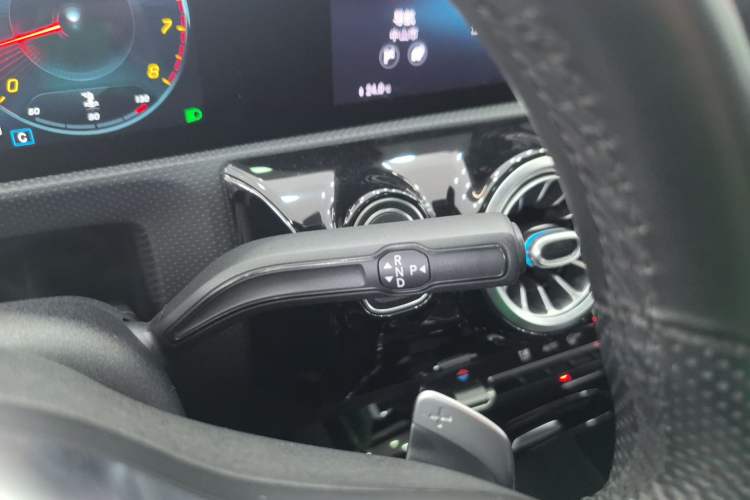 Used Mercedes-Benz A-Class 2021 A 200 L Sport Sedan Fashion Model Gear Lever