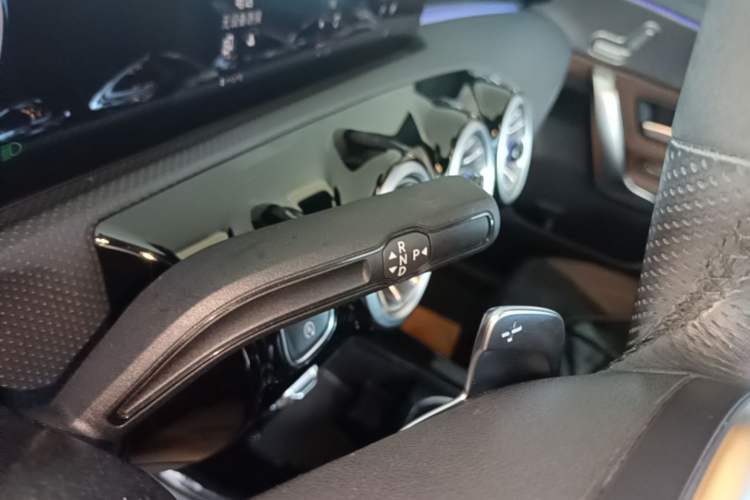 Used Mercedes-Benz A-Class 2021 A 200 L Sport Sedan Fashion Model Gear Lever