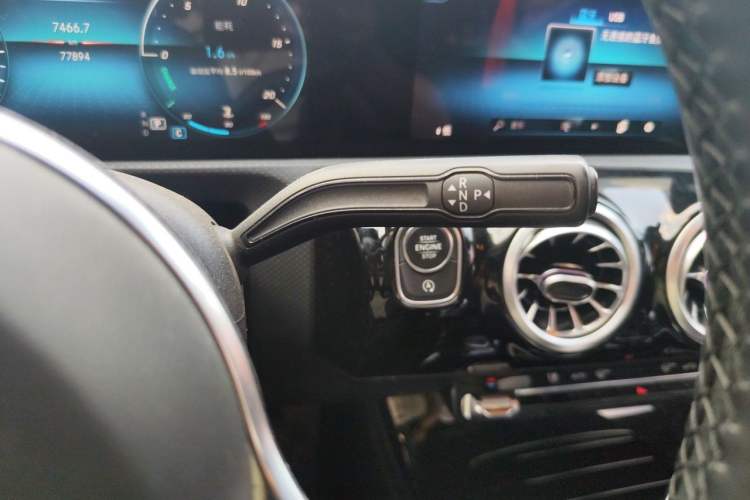 Used Mercedes-Benz A-Class 2021 Restyled A 180 L Sport Sedan Gear Lever