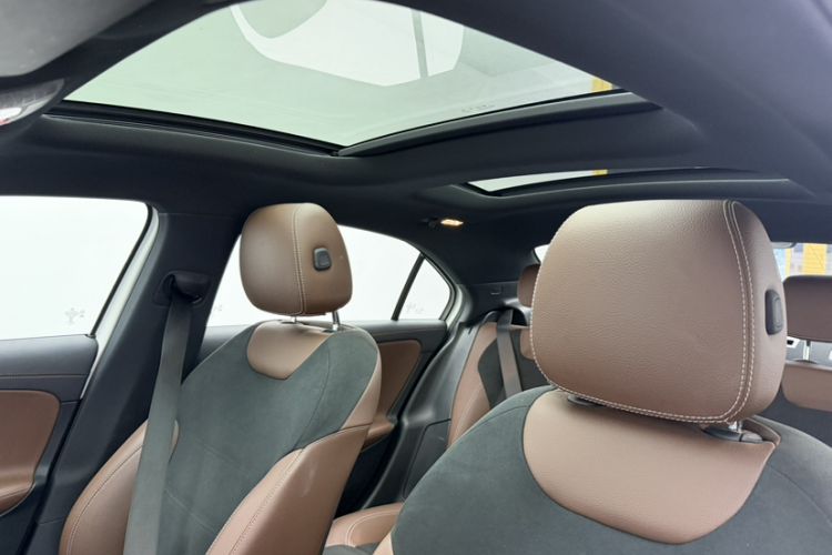 Used Mercedes-Benz A-Class 2021 A 200 L Sport Sedan Fashion Model Headliner