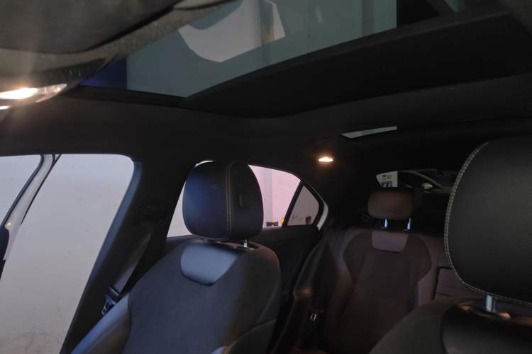 Used Mercedes-Benz A-Class 2021 A 200 L Sport Sedan Fashion Model Headliner