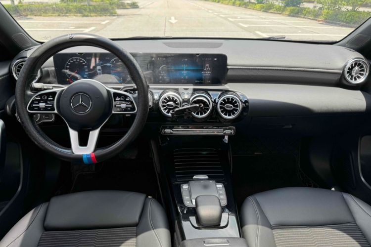 Used Mercedes-Benz A-Class 2021 A 200 Dynamic Edition Interior 1