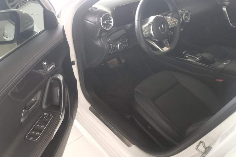 Used Mercedes-Benz A-Class 2021 A 200 L Sport Sedan Fashion Model Interior 3