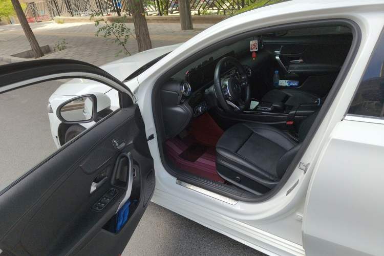 Used Mercedes-Benz A-Class 2021 A 200 L Sport Sedan Fashion Model Interior 3