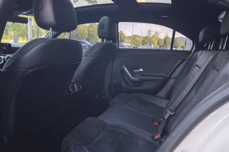 Used Mercedes-Benz A-Class 2021 A 200 L Sport Sedan Fashion Model Interior 3