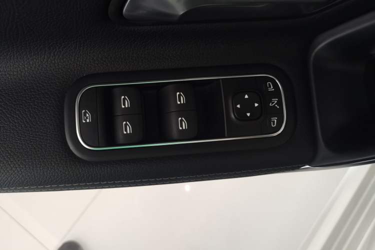 Used Mercedes-Benz A-Class 2021 A 200 L Sport Sedan Fashion Model Interior 4