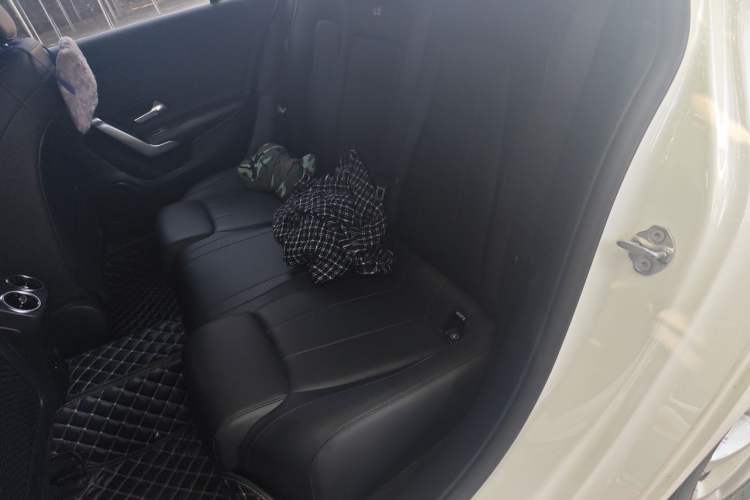 Used Mercedes-Benz A-Class 2021 A 200 L Sport Sedan Dynamic Model Interior 4
