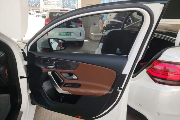 Used Mercedes-Benz A-Class 2021 A 200 Fashion Model Interior 5