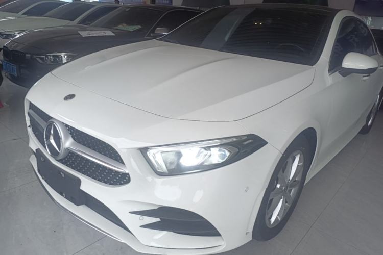 Used Mercedes-Benz A-Class 2021 A 200 L Sport Sedan Fashion Model Guazi used car, China used car export, Used car for sale, Used cars, Cheapest cars for sale