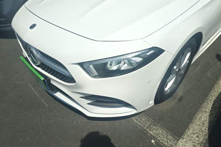 Used Mercedes-Benz A-Class 2021 A 200 L Sport Sedan Fashion Model Left Front Headlight