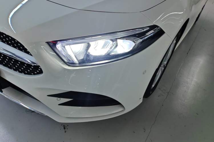 Used Mercedes-Benz A-Class 2021 A 200 L Sport Sedan Fashion Model Left Front Headlight