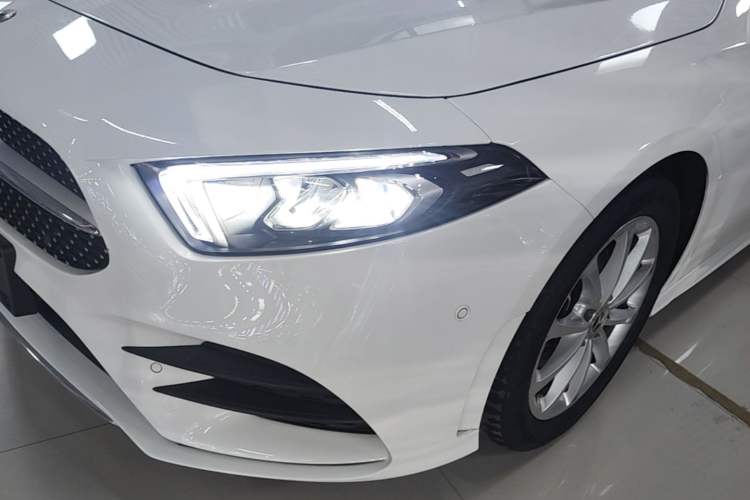 Used Mercedes-Benz A-Class 2021 A 200 L Sport Sedan Fashion Model Left Front Headlight