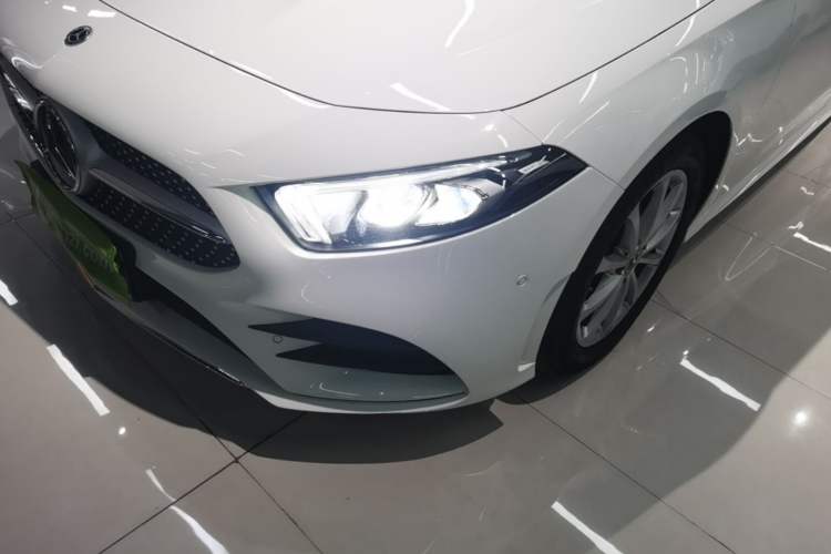 Used Mercedes-Benz A-Class 2021 A 200 L Sport Sedan Fashion Model Left Front Headlight