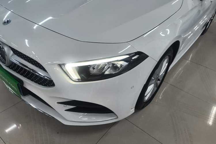 Used Mercedes-Benz A-Class 2021 A 200 L Sport Sedan Fashion Model Left Front Headlight